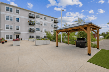 The hendrickson outdoor bbq courtyard